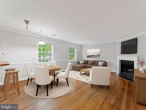 2908 13th Rd S #8201, Arlington, VA 22204