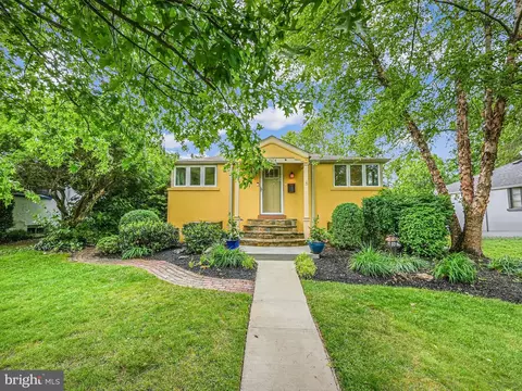3904 7th St S, Arlington, VA 22204