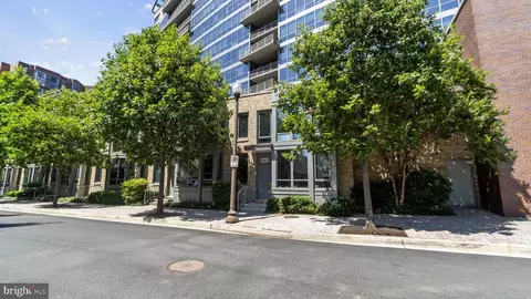 1536 N Scott St, Arlington, VA 22209