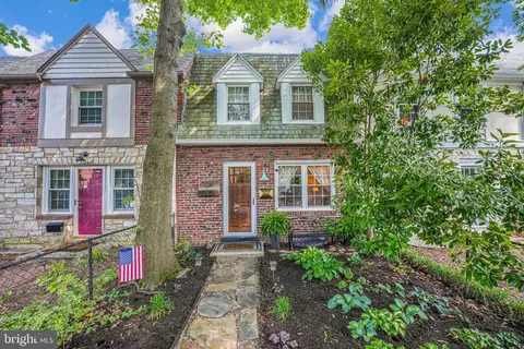 4768 21st Rd N, Arlington, VA 22207