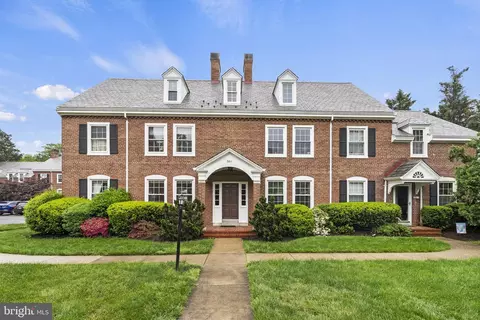 3611 S Taylor St #A1, Arlington, VA 22206