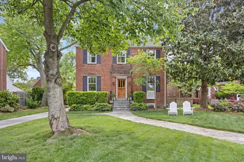 212 S Irving St, Arlington, VA 22204
