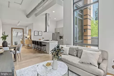 2000 Clarendon Blvd #101, Arlington, VA 22201