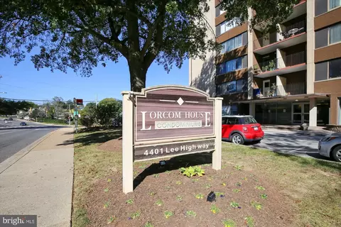 4401 Cherry Hill Rd #53, Arlington, VA 22207