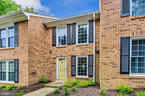 2570 S Arlington Mill Dr #B, Arlington, VA 22206