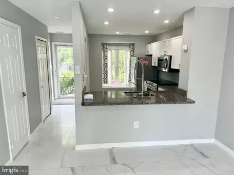 3954 9th Rd S, Arlington, VA 22204
