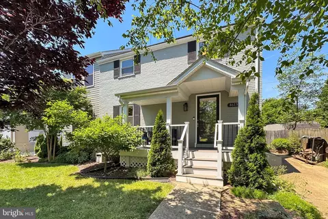 4613 N Henderson Rd, Arlington, VA 22203