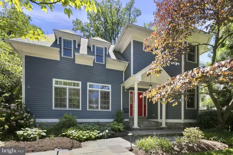 2812 23rd Rd N, Arlington, VA 22201