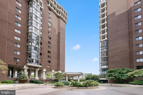 1600 N Oak St N #530, Arlington, VA 22209