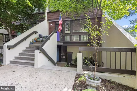 2200 S Quincy St #1, Arlington, VA 22204