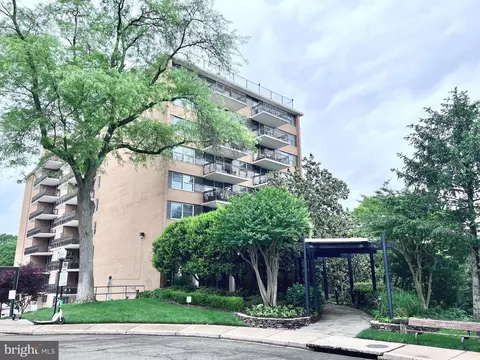 2030 N Adams St #305, Arlington, VA 22201