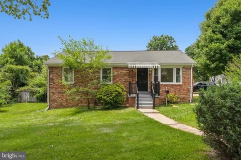 4926 17th Rd N, Arlington, VA 22207