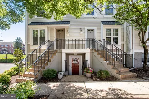 3842 9th Rd S, Arlington, VA 22204