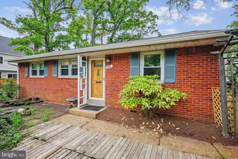 1715 N Quincy St, Arlington, VA 22207