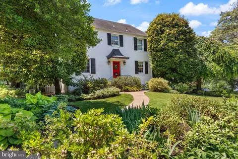 1812 N Hollister St, Arlington, VA 22205