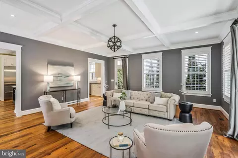 Living - 2139 N Rolfe St N, Arlington, VA 22209 photo 2 of 3
