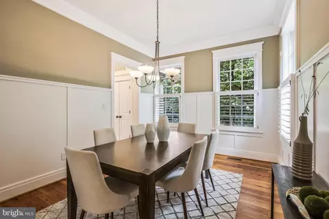 Dining - 2139 N Rolfe St N, Arlington, VA 22209 photo 1 of 2