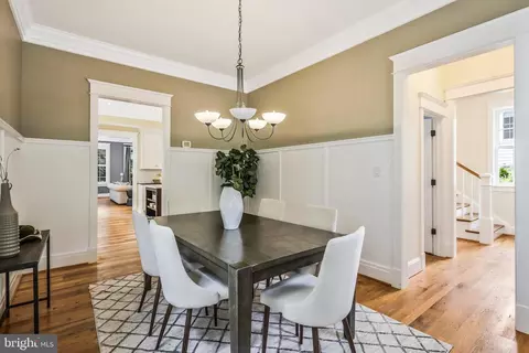 Dining - 2139 N Rolfe St N, Arlington, VA 22209 photo 2 of 2