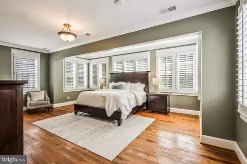 Bedroom - 2139 N Rolfe St N, Arlington, VA 22209 photo 1 of 14