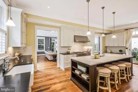 Kitchen - 2139 N Rolfe St N, Arlington, VA 22209 photo 5 of 5