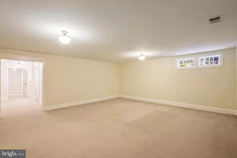 Other - 2139 N Rolfe St N, Arlington, VA 22209 photo 7 of 10