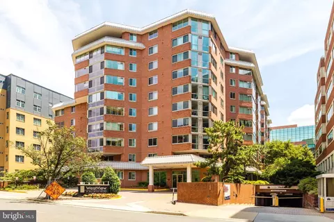 1001 N Vermont St #706, Arlington, VA 22201