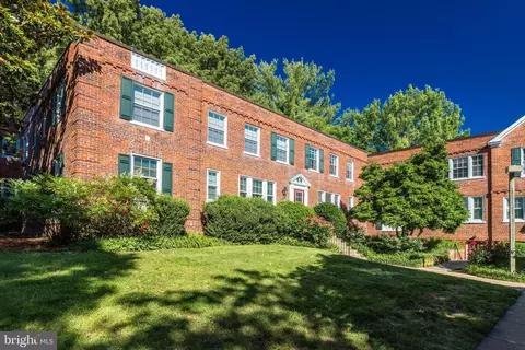 1913 Key Blvd #11572, Arlington, VA 22201