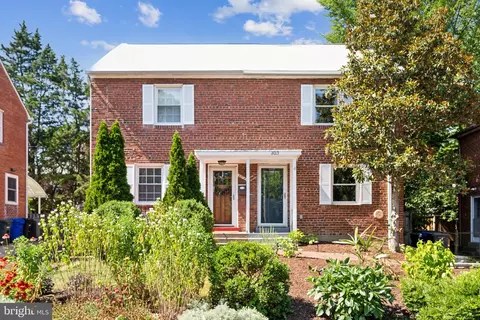 2013 20th Rd N, Arlington, VA 22201