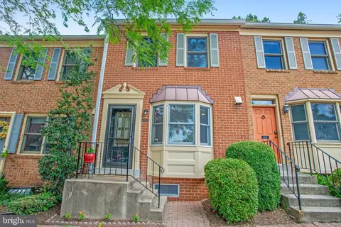 840 N Frederick St, Arlington, VA 22205