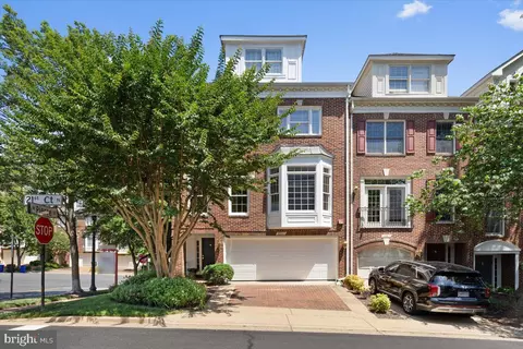 1583 21st Ct N, Arlington, VA 22209