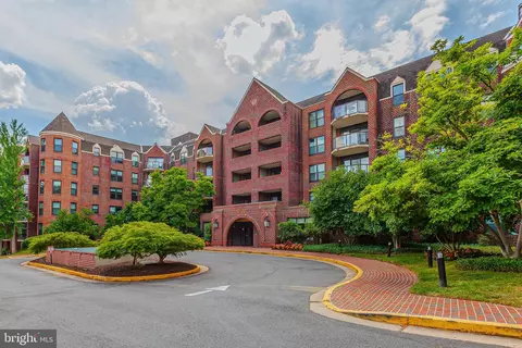 2100 Langston Blvd #447, Arlington, VA 22201
