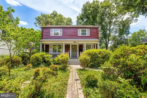 5508 4th St S, Arlington, VA 22204