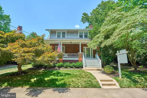 3109 2nd St N, Arlington, VA 22201