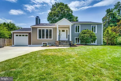 4133 N Old Glebe Rd, Arlington, VA 22207