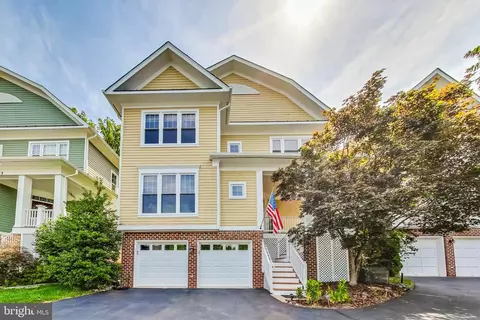 2977 22nd St S, Arlington, VA 22204