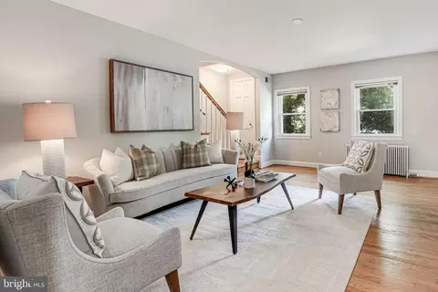 700 N Nelson St, Arlington, VA 22203