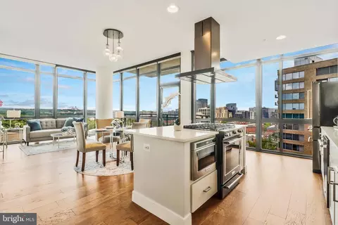 2000 Clarendon Blvd #805, Arlington, VA 22201