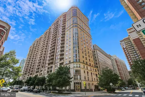 888 N Quincy St #1704, Arlington, VA 22203