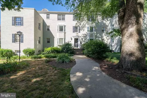 706 S Arlington Mill Dr #201, Arlington, VA 22204