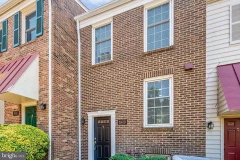 1901 N D N Adams St N, Arlington, VA 22201