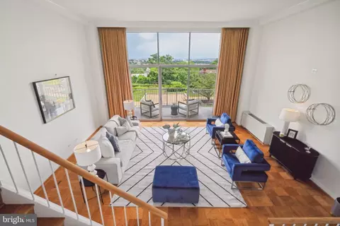 1200 N Nash St #219, Arlington, VA 22209