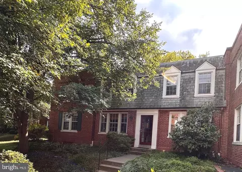 1748 N Rhodes St #319, Arlington, VA 22201