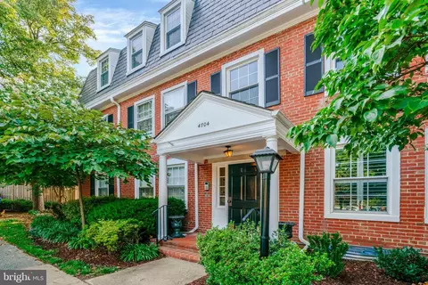4704 30th St S #C1, Arlington, VA 22206