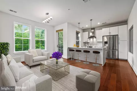 1411 Key Blvd #302, Arlington, VA 22209