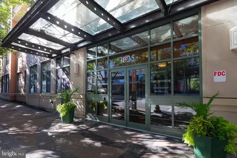 3625 10th St N #506, Arlington, VA 22201