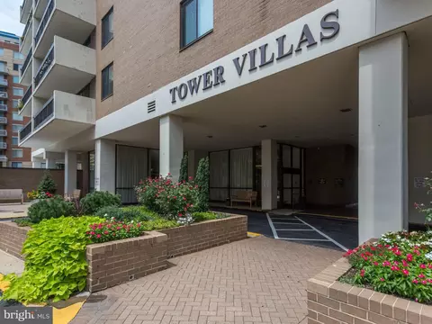 3800 Fairfax Dr #811, Arlington, VA 22203