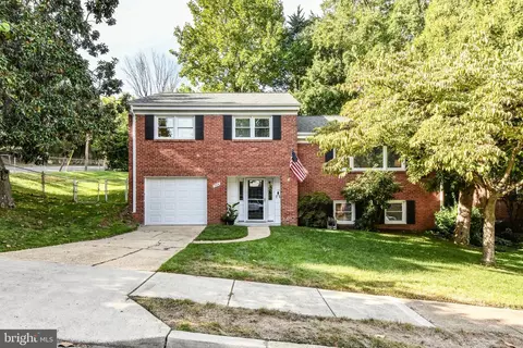 5929 4th Rd N, Arlington, VA 22203