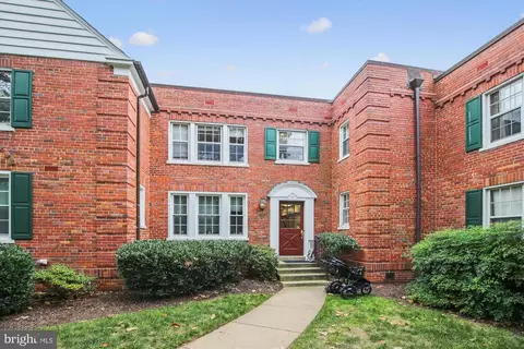1720 Queens Ln #3-165, Arlington, VA 22201