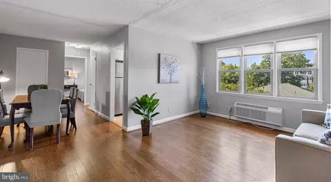 2030 N Woodrow St #14, Arlington, VA 22207