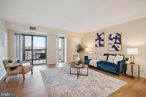 900 N Stafford St #1111, Arlington, VA 22203